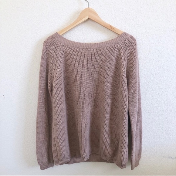 Lulus Sweaters - Lulu’s Oversized V neck back knit women’s sweater